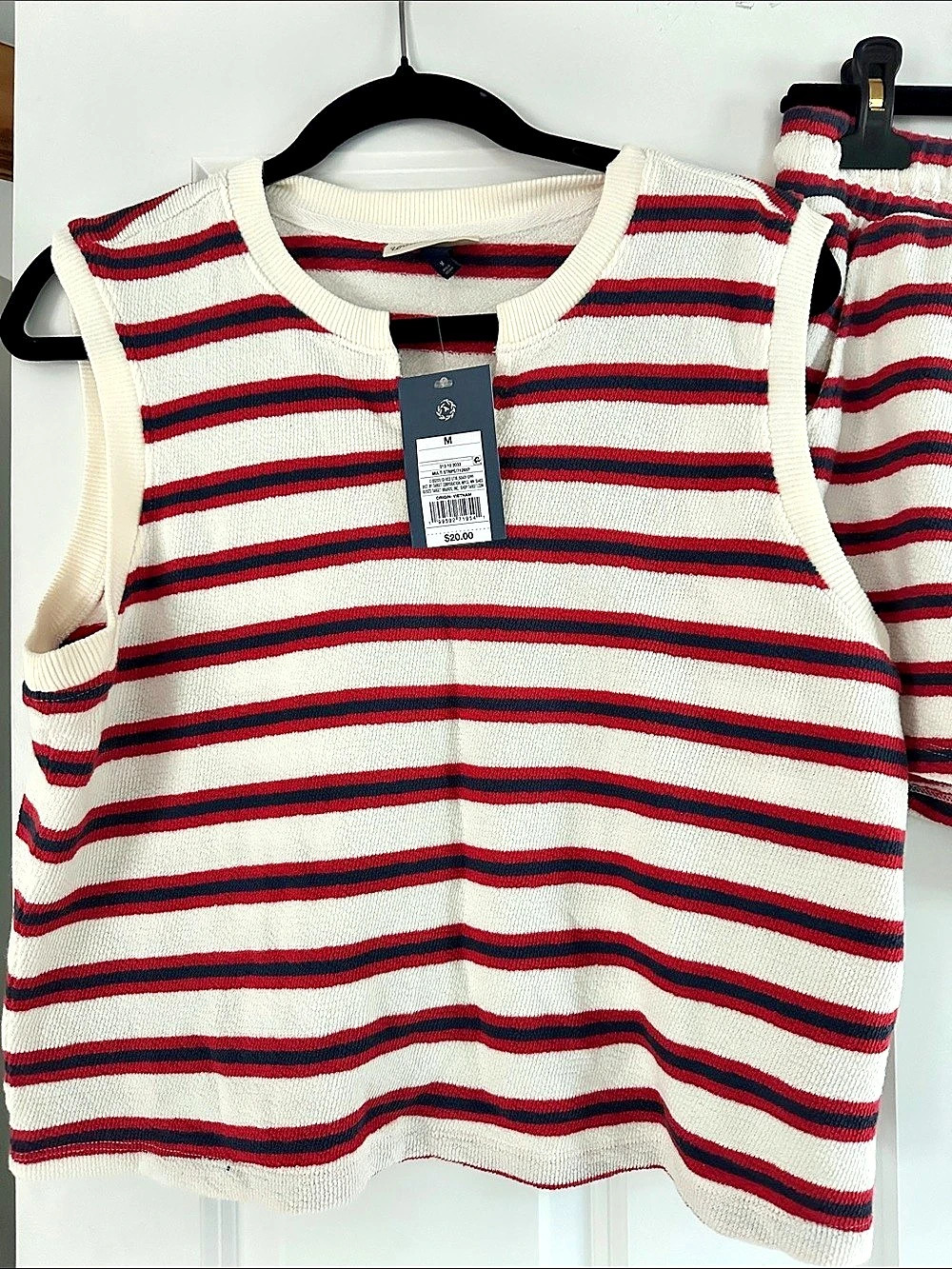 Universal Thread Multi Stripe Striped Sweater in Cream & Red Size Medium NWT mat
